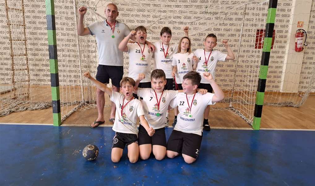 SPORT 11.6._MINI RUKOMET MALI RUKOMETAŠI 'BEDEKOVČINE' SEDMI NA JAKOM TURNIRU U VIDOVCU4.jpeg