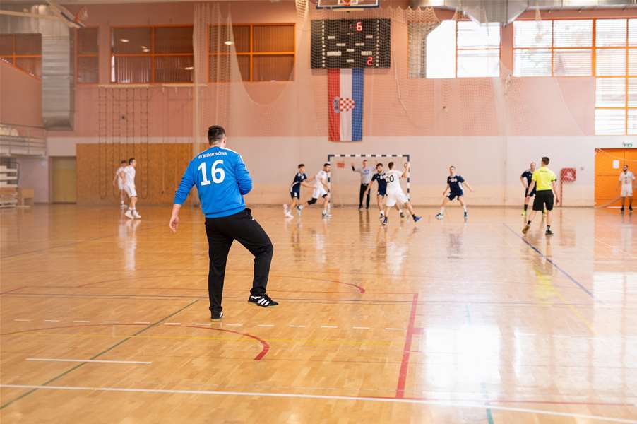SPORT 21.3._RUKOMET MUŠKI 3. HRL SREDIŠTE SKUPINA A BEDEKOVČINI VRIJEDNA POBJEDA KOD POLETA .jpg