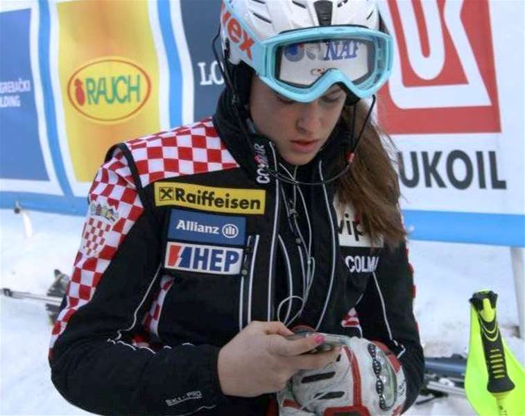 saša tršinski mobitel.jpg