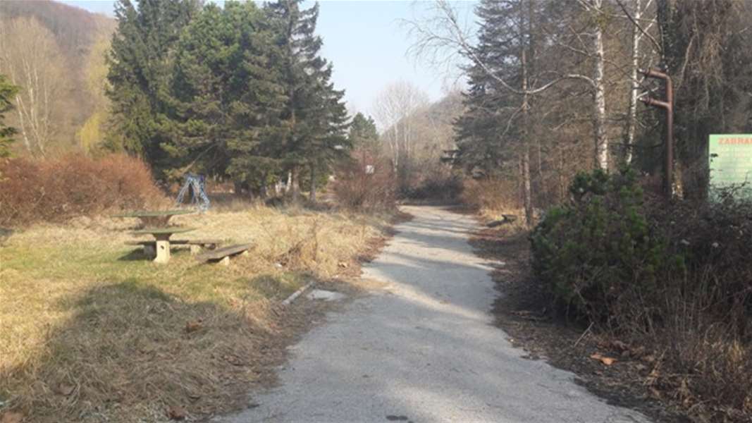 Zapušteni okoliš toplica