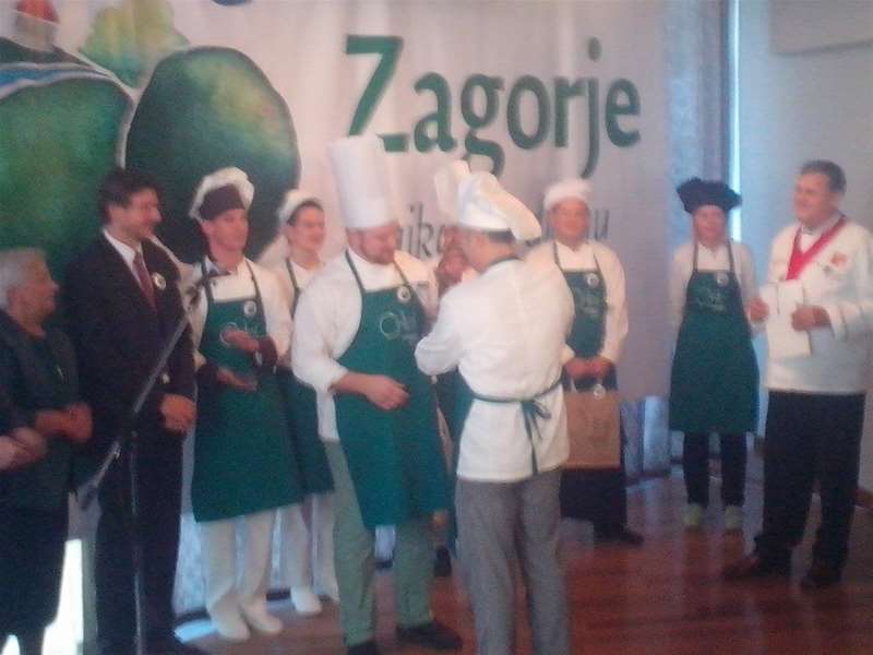 dodjela nagrade pobjedniku.jpg