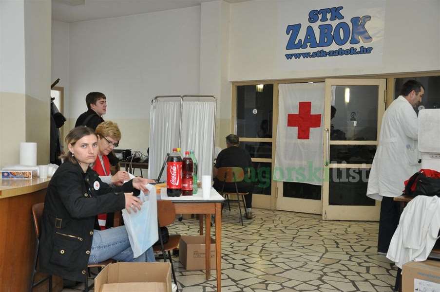zagorje_darivanje_krvi_crveni_kriz_zabok_zgrada_hep_12042012_02.jpg