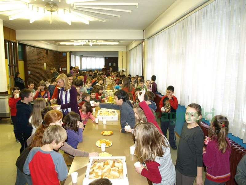 zagorje_osnovna_skola_zabok_krizic_kruzic_izlozba_09022012_11.jpg
