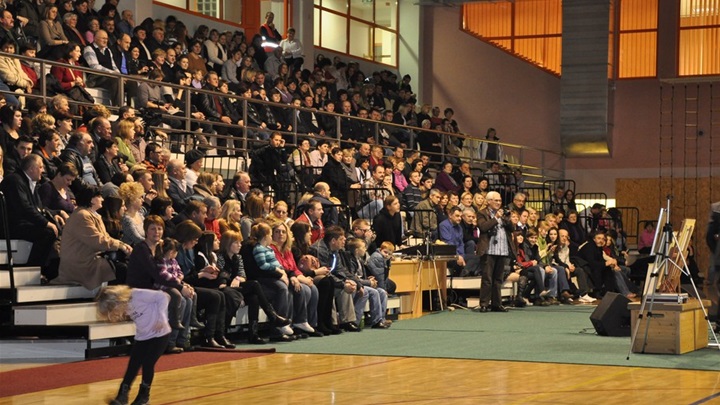 zagorje_humanitarni_koncert_pomozimo_miljenku_dvorana_bedekovcina_zagorski_list_18022012 (9).jpg