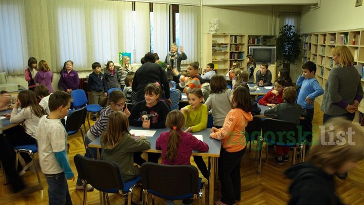 zagorje_osnovna_skola_zabok_krizic_kruzic_izlozba_06022012_01.jpg