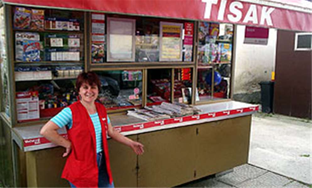 p_930998kiosk_krada.jpg