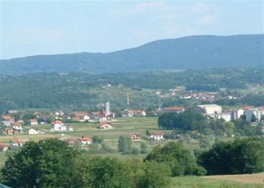 p_675927zlatrabistrica_panorama.jpg